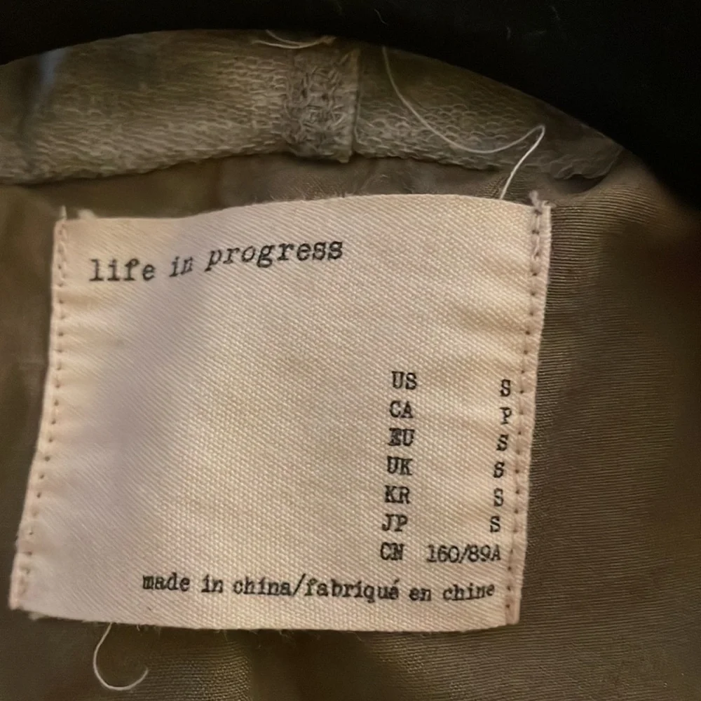 Jacket - Picture 3 of 3